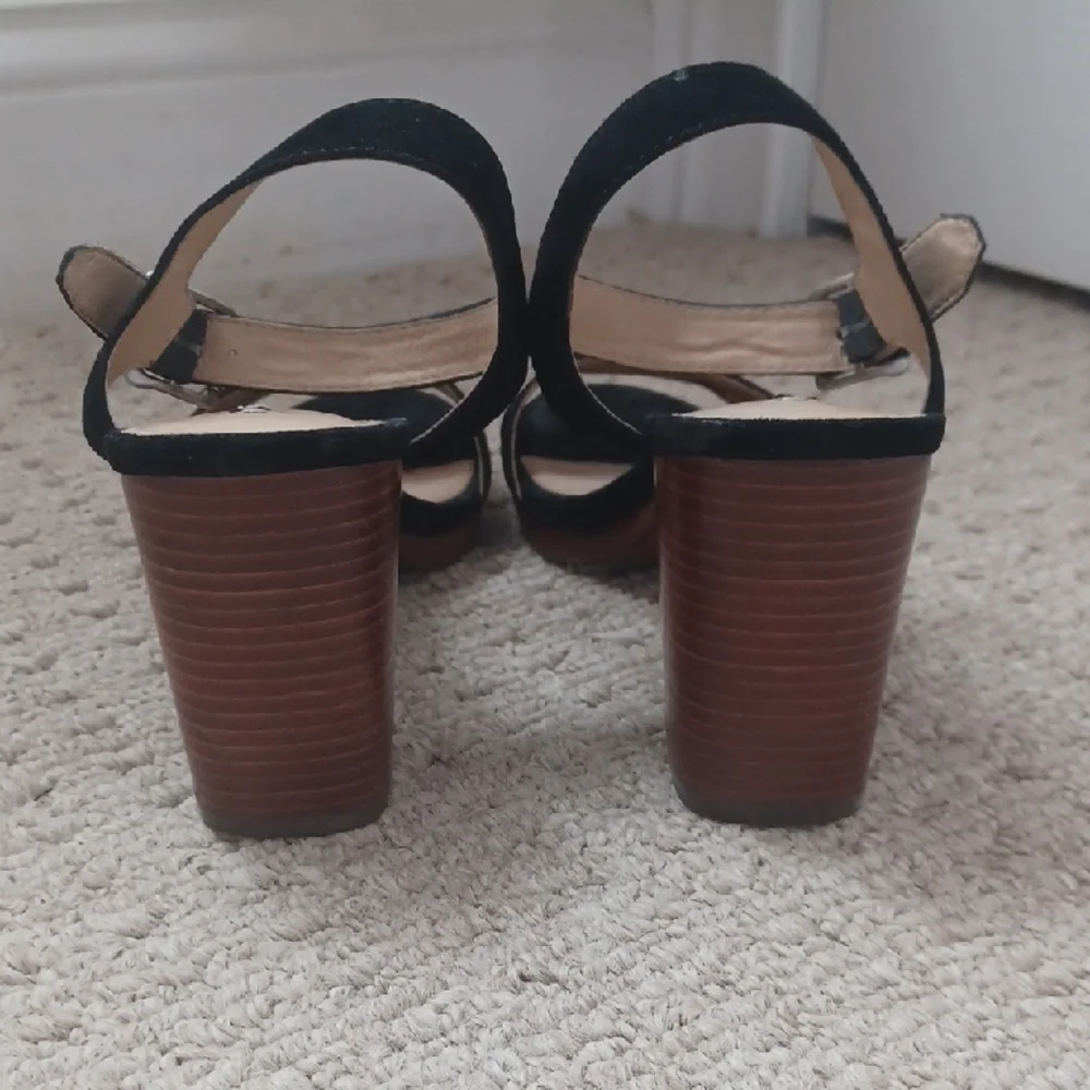 Frye Black Suede Women's Sandals - Picture 3 of 4